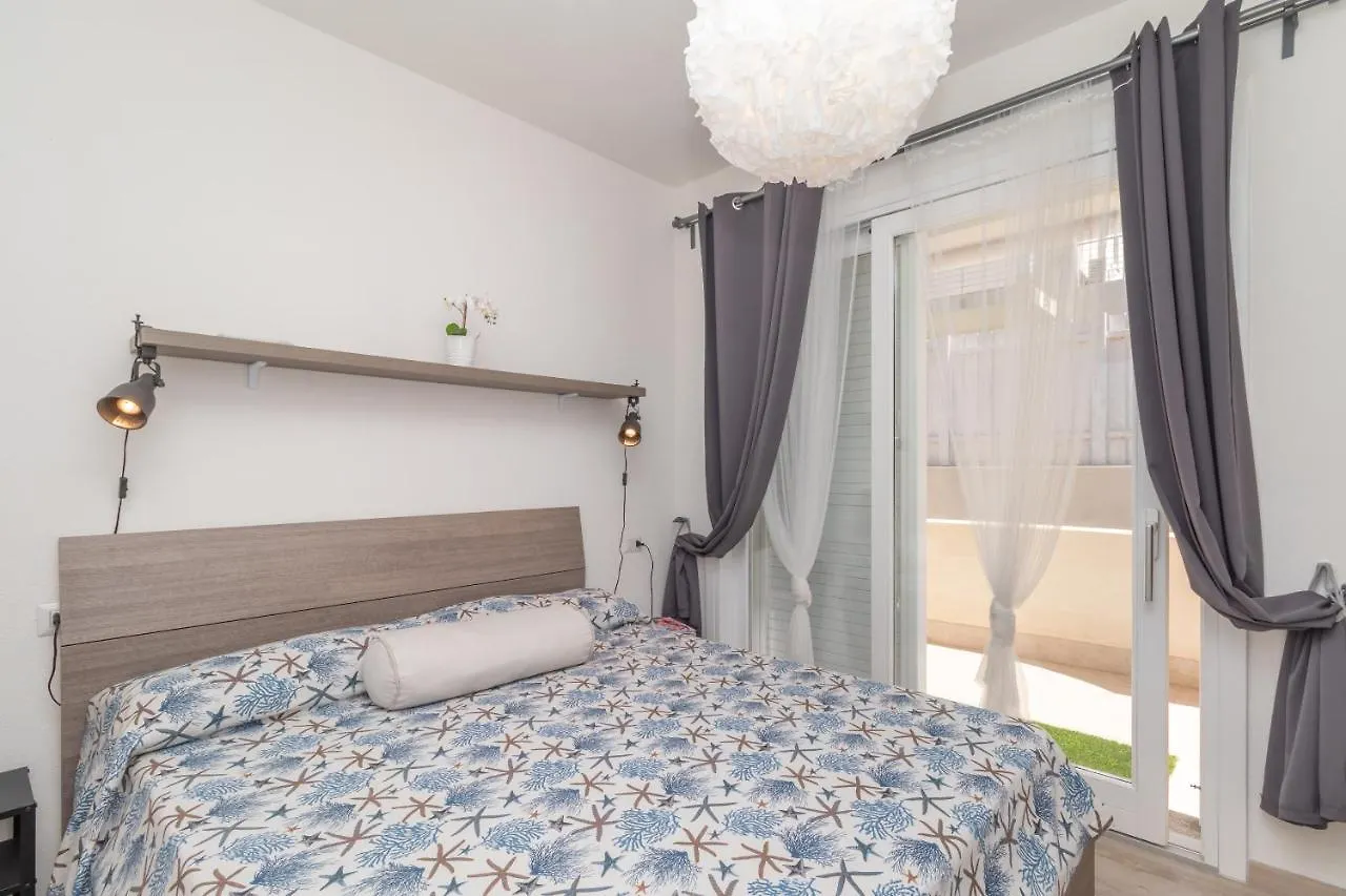Stella Marina Beach House ايزولا روسا إيطاليا